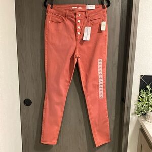 NWT Old Navy Rockstar Skinny